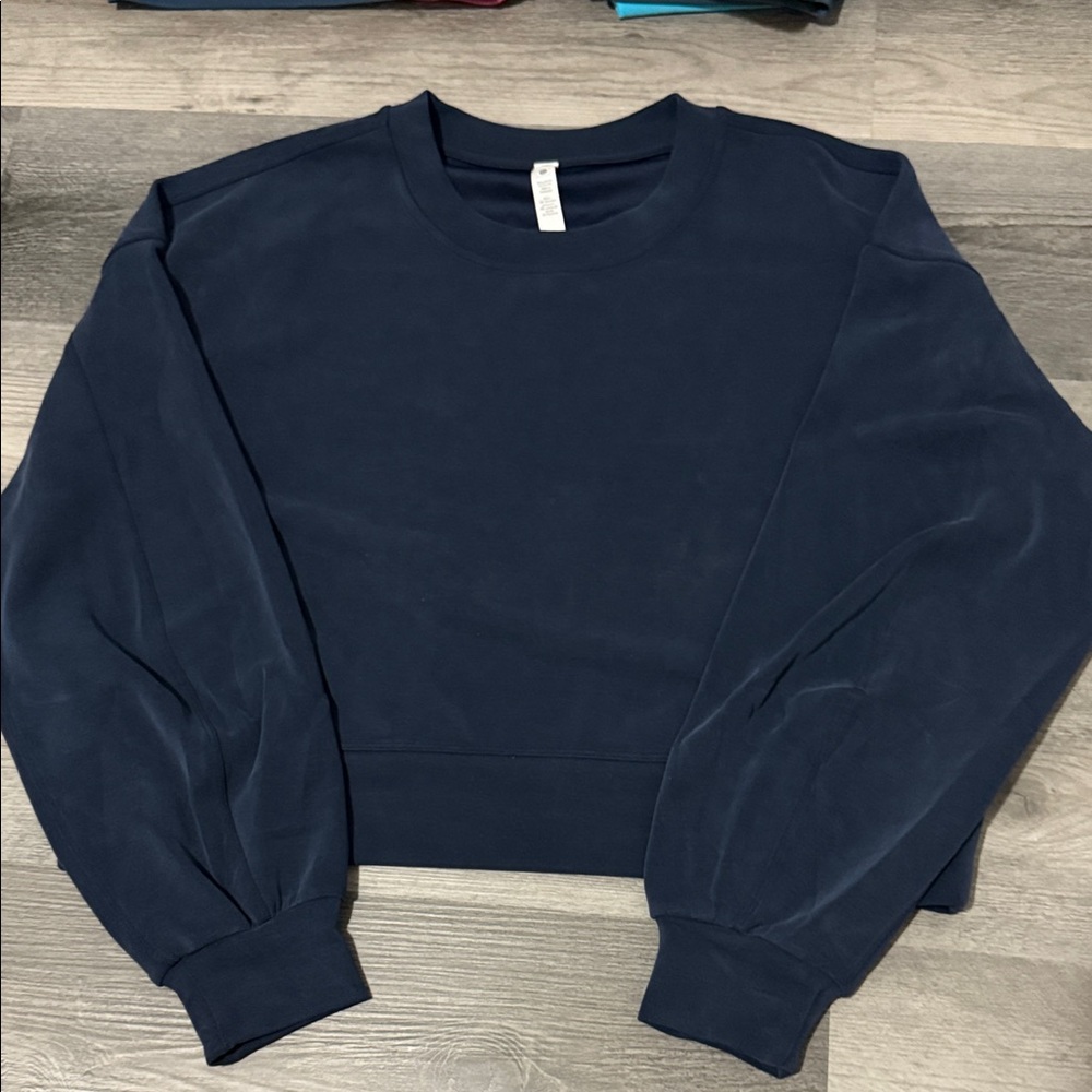 lululemon perfectly oversized cropped crew softstreme